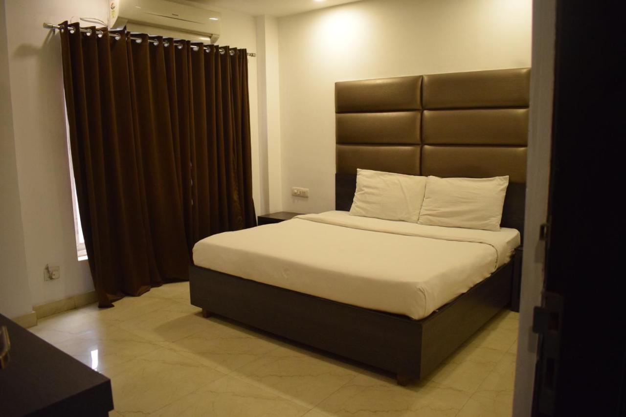 โฮเทลชอพัล กูโกน Hotel คูร์เคาน์ ภายนอก รูปภาพ