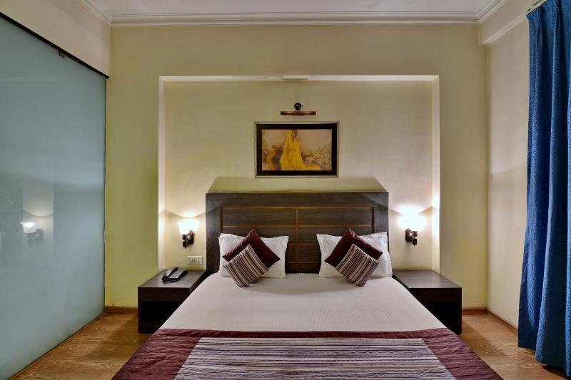 โฮเทลชอพัล กูโกน Hotel คูร์เคาน์ ภายนอก รูปภาพ